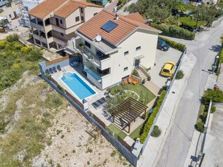 Appartement Brodarica Buitenaudio-opname 4