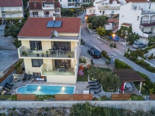 Appartement Brodarica Buitenaudio-opname 6