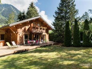 Chalet Escapada alpina con chimenea