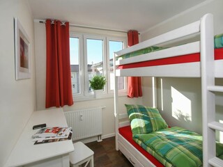 Schlafzimmer mit Etagenbett 90x200 cm