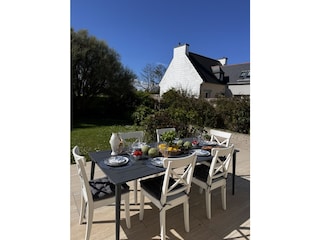 Terrasse mit blick in den Garten