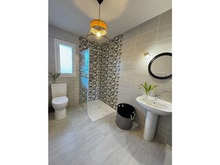 Bad, italienische Dusche ,WC