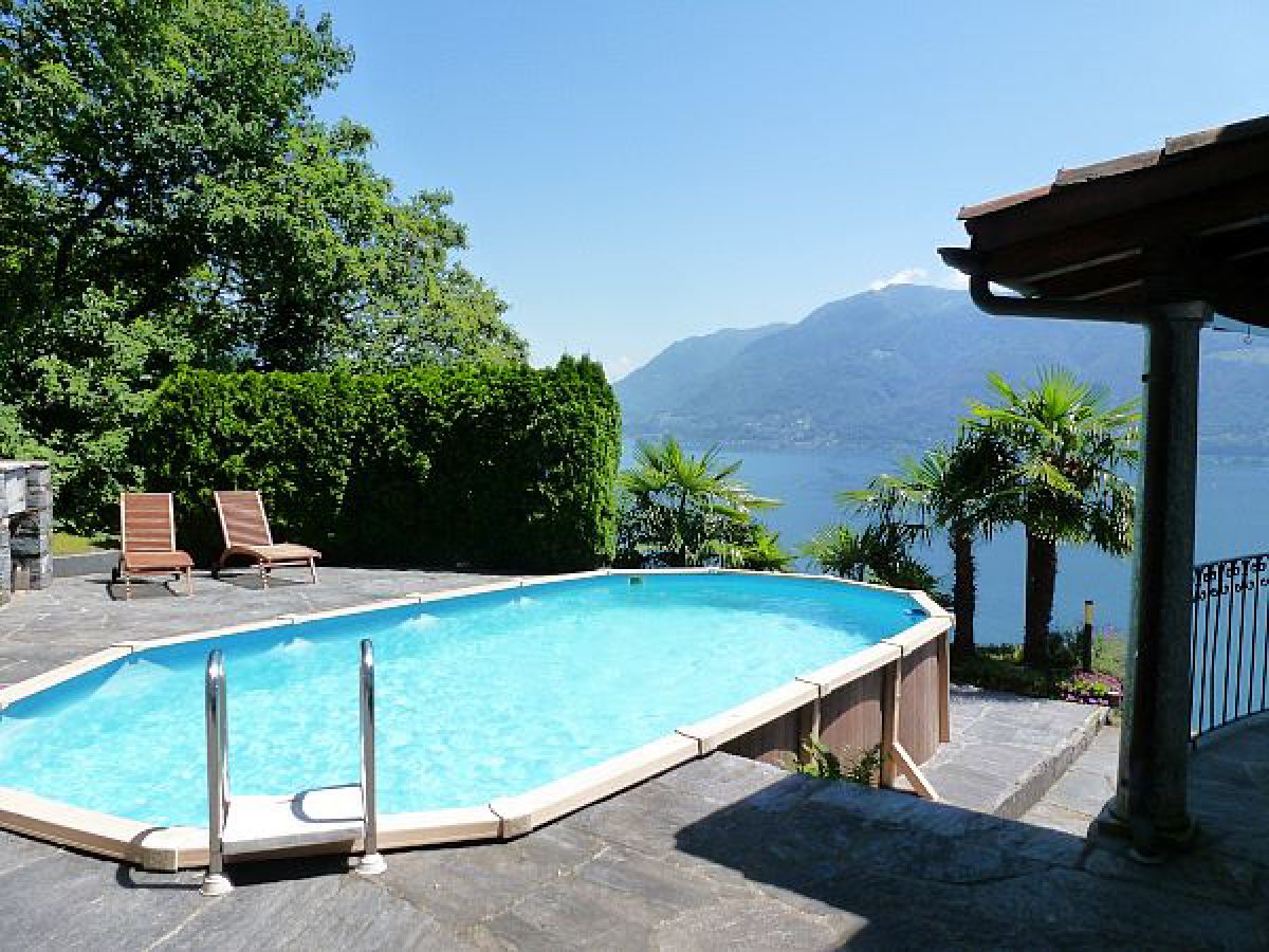 Ferienhaus Villetta, Brissago, Firma onroad GmbH Frau