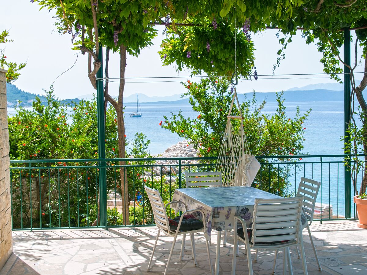 Apartment Podgora 8