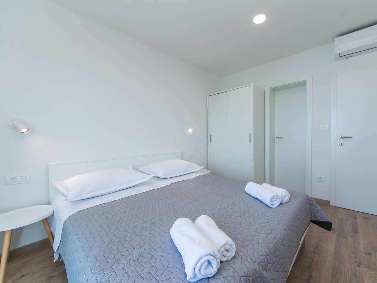 Apartment Podgora 18