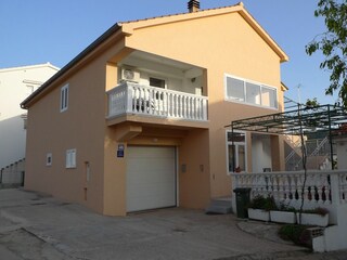 Apartment Grebastica  2