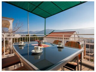 Apartment Grebastica  13