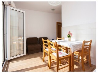 Apartment Grebastica  4