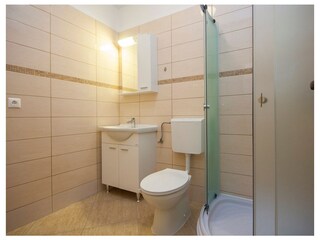 Apartment Grebastica  9