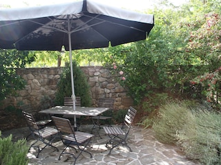 the Barns private courtyard