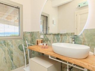 Ensuite bathroom