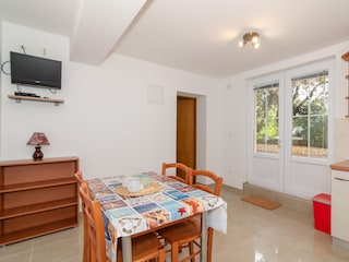 Apartment Mandre  10