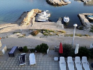 Apartment Povljana  16