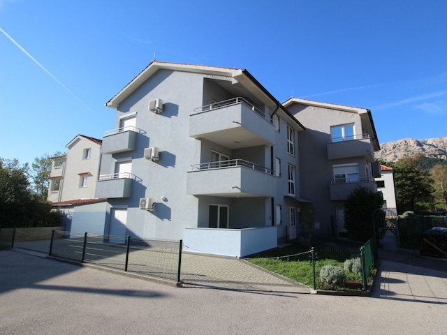 Apartment Welt 3