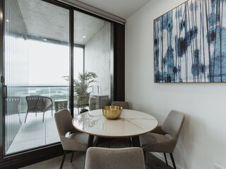 Apartment Welt Features 18