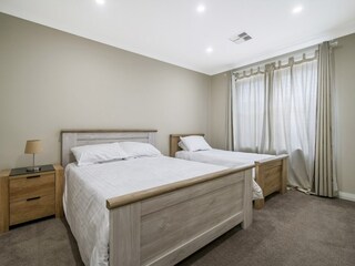 Apartment Welt Features 32