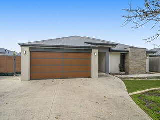 Apartment Welt Features 37