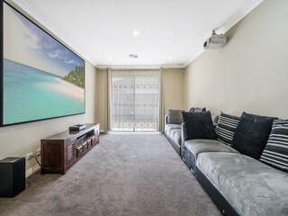 Apartment Welt Features 28