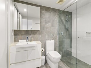 Apartment Welt Features 12