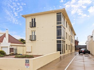 Apartment Welt Features 14