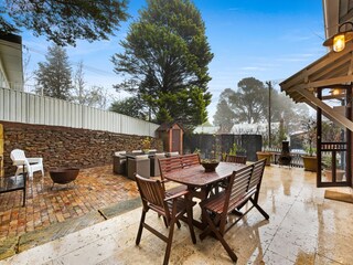 Apartment Welt Outdoor Recording 1