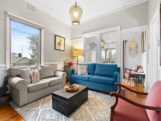 Apartment Welt Features 16