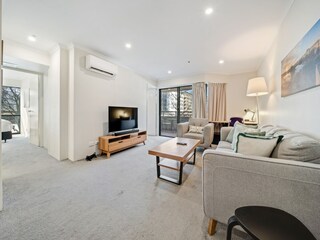 Apartment Welt Features 19