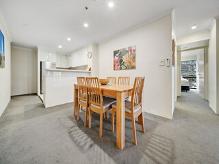 Apartment Welt Features 21