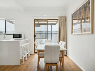 Apartment Welt Features 9