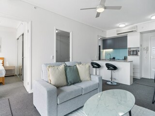 Apartment Welt Features 8