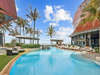 Apartment Broadbeach Outdoor Recording 4