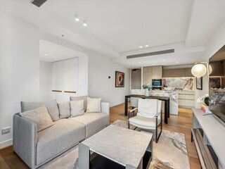 Apartment Broadbeach Features 20