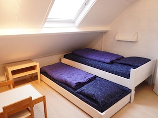 4. Schlafzimmer am Ersten Stock