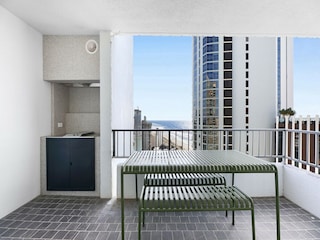 Apartment Broadbeach Outdoor Recording 2