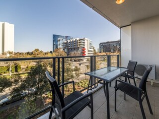 Apartment Welt Features 13