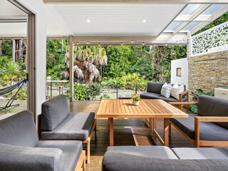 Apartment Welt Outdoor Recording 3