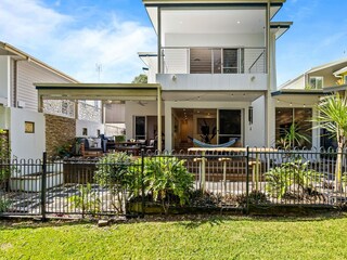 Apartment Welt Outdoor Recording 5