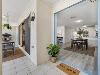 Apartment Sunshine Beach Features 7