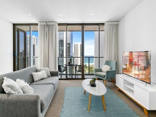 Apartment Broadbeach Features 8