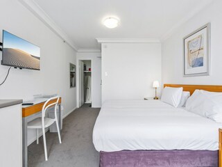 Apartment Welt Features 16