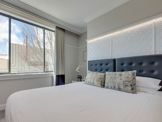 Apartment Welt Features 13