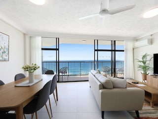 Apartment Broadbeach Features 24