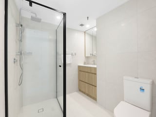 Apartment Broadbeach Features 27