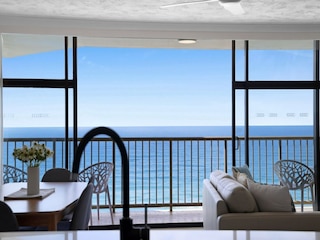 Apartment Broadbeach Outdoor Recording 1