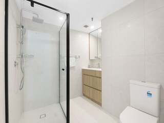 Apartment Broadbeach Features 14