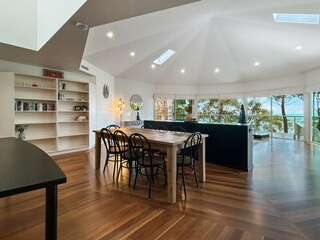 Apartment Welt Features 14