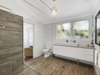 Apartment Welt Features 13