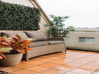 Apartment Welt Outdoor Recording 2