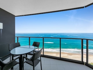 Apartment Broadbeach Outdoor Recording 2
