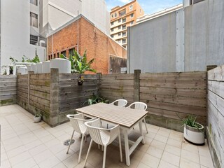 Apartment Welt Outdoor Recording 1